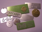 Made-to-measure tokens and plates
